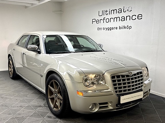 Chrysler 300C 3 of 20