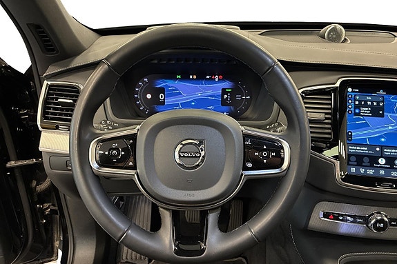 Volvo XC90 22 of 30