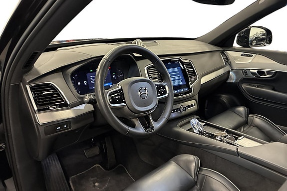 Volvo XC90 6 of 30