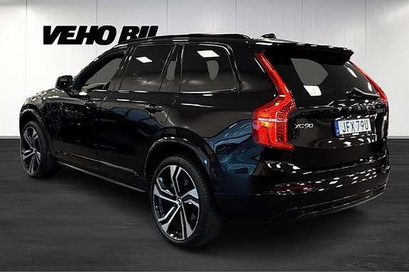 Volvo XC90 4 of 30