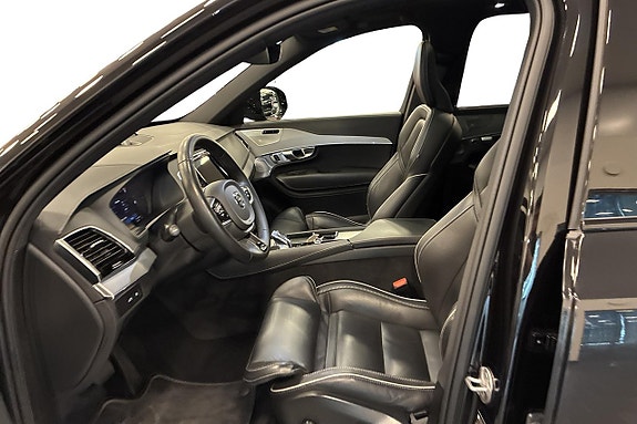 Volvo XC90 7 of 30