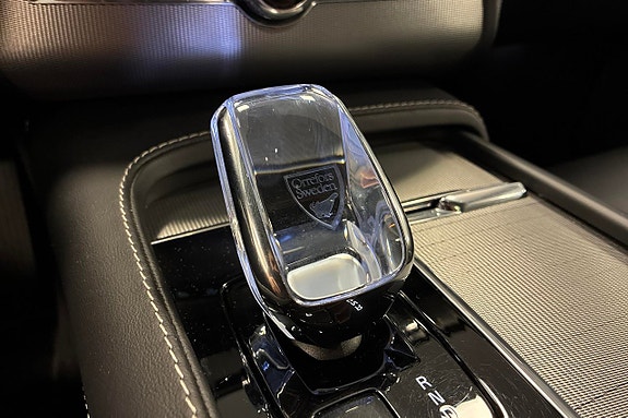 Volvo XC90 26 of 30