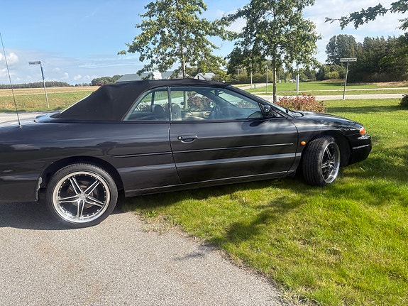 Chrysler Stratus 2 of 3
