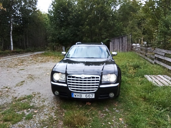 Chrysler 300C 5 of 5