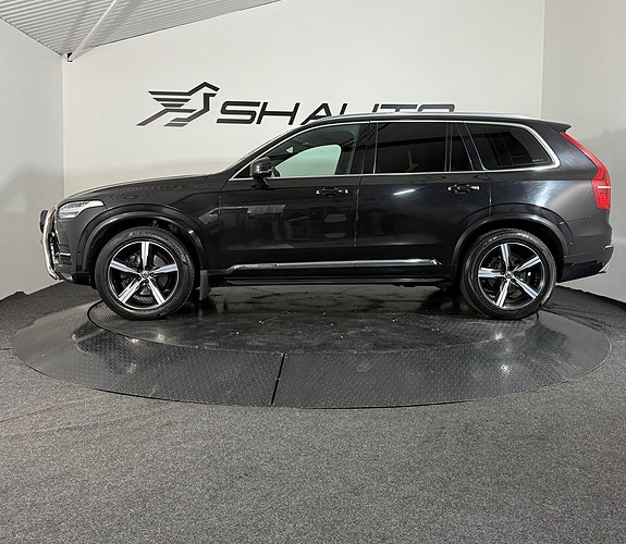 Volvo XC90 7 of 18