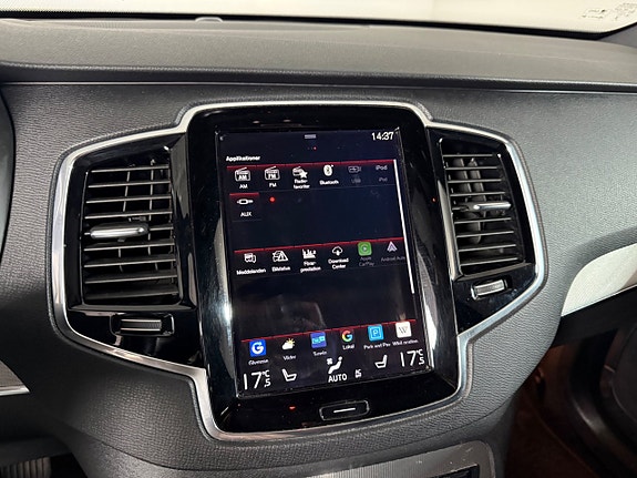 Volvo XC90 16 of 18