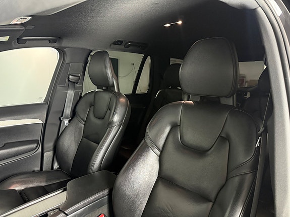 Volvo XC90 9 of 18