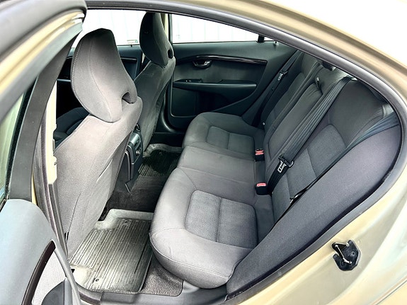 Volvo S80 6 of 6