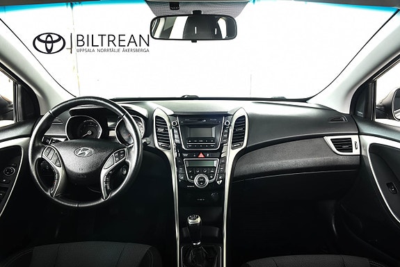 Hyundai i30 8 of 12