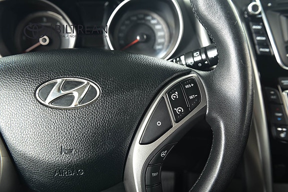 Hyundai i30 10 of 12