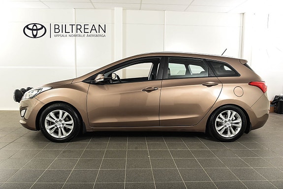 Hyundai i30 2 of 12