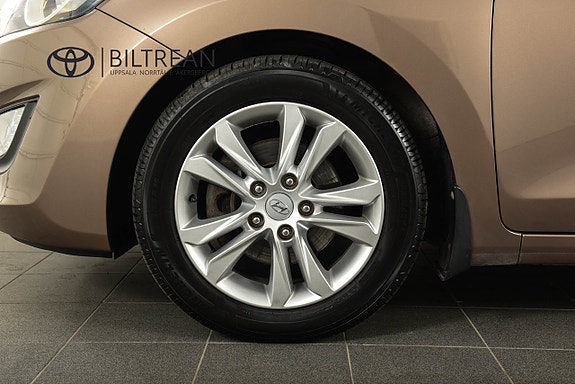 Hyundai i30 12 of 12
