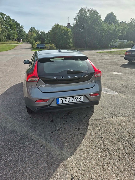 Volvo V40 5 of 10