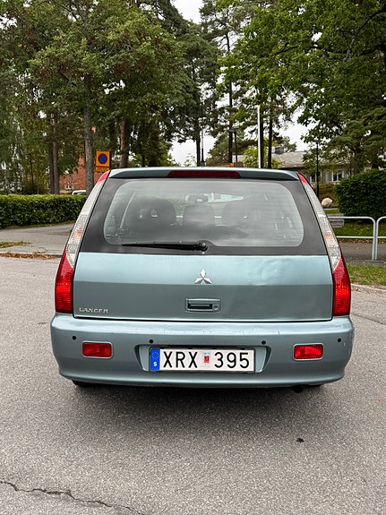 Mitsubishi Lancer 2 of 7