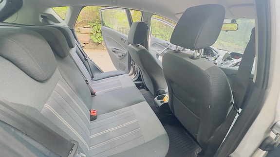 Ford Fiesta 12 of 12