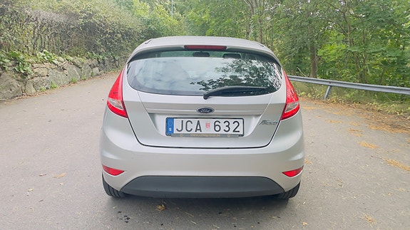 Ford Fiesta 5 of 12