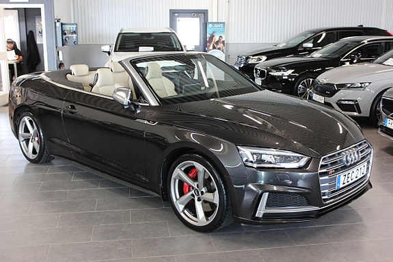 Audi S5 2 of 21