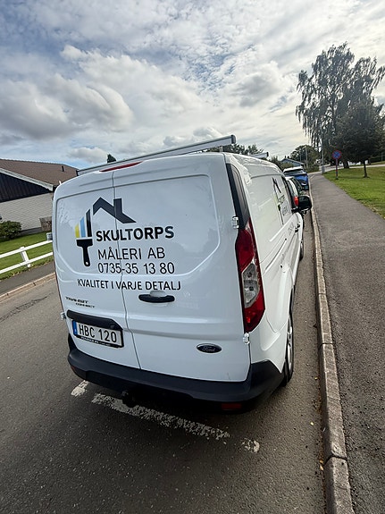 Ford Transit Connect 4 of 6