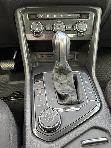 Volkswagen Tiguan 13 of 21
