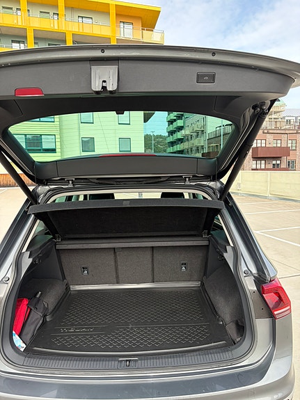 Volkswagen Tiguan 14 of 21
