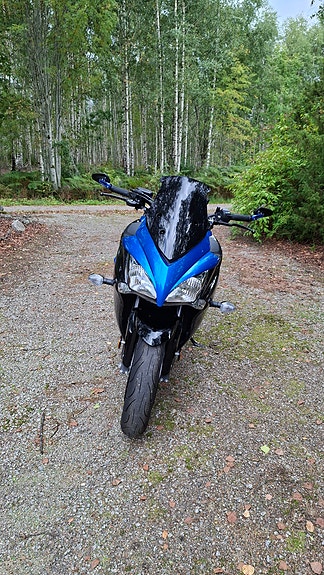Suzuki GSX-S1000 3 of 7