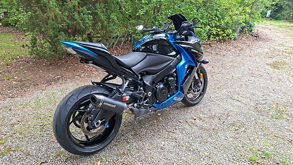 Suzuki GSX-S1000 2 of 7