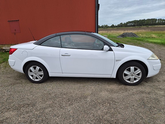 Renault Megane II 2 of 13