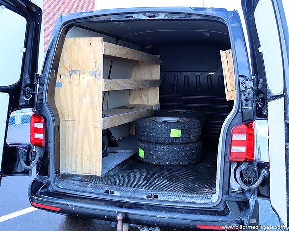 Volkswagen Transporter 23 of 23