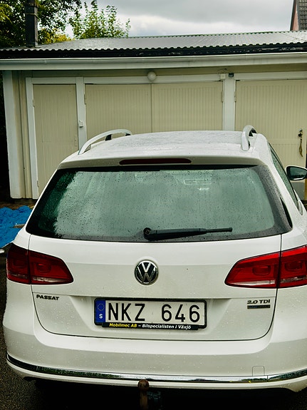 Volkswagen Passat 3 of 10