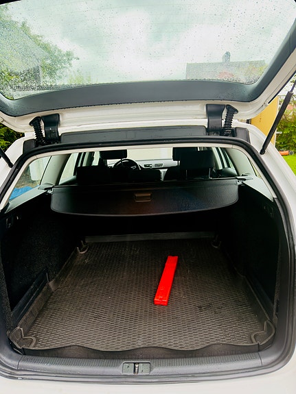 Volkswagen Passat 8 of 10