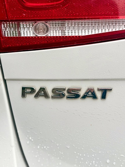 Volkswagen Passat 6 of 10