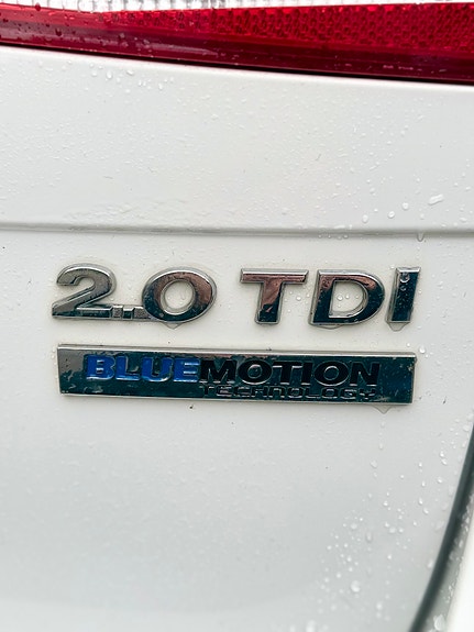 Volkswagen Passat 5 of 10