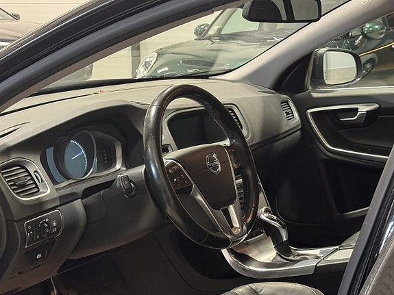 Volvo V60 5 of 13