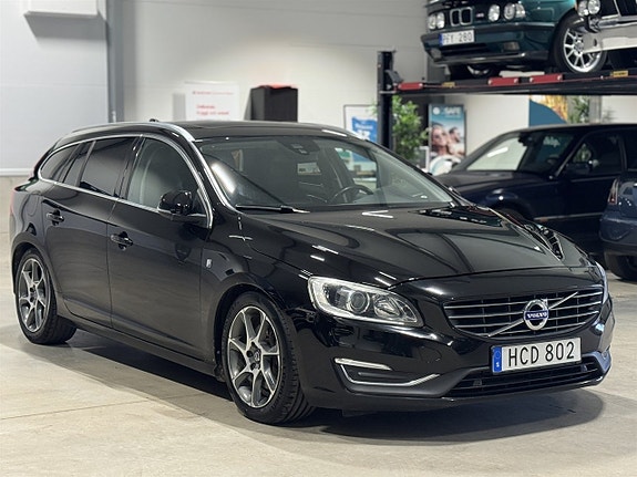 Volvo V60 2 of 13