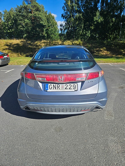 Honda Civic 2 of 6