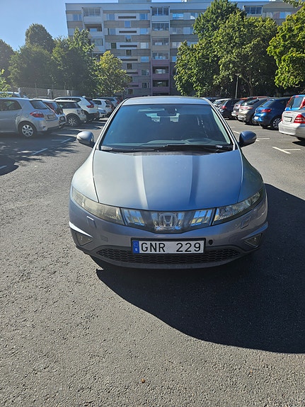 Honda Civic 4 of 6