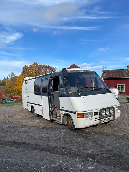 Mercedes-Benz 614D 4 of 6