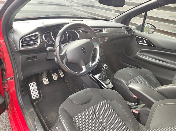 Citroen DS3 4 of 4