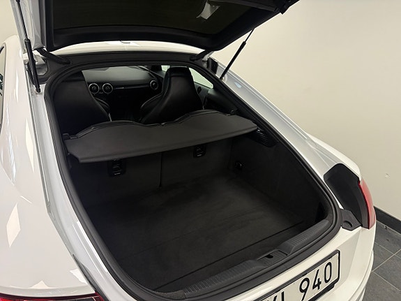 Audi TT 18 of 18