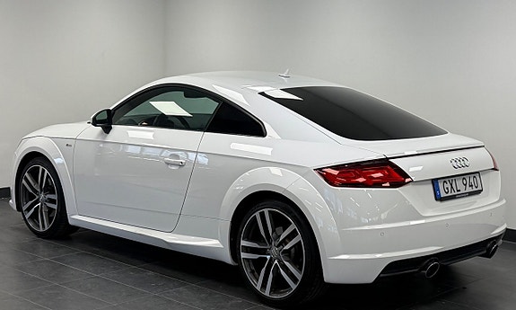 Audi TT 2 of 18
