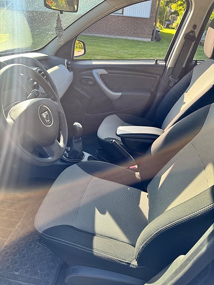 Dacia Duster 10 of 12