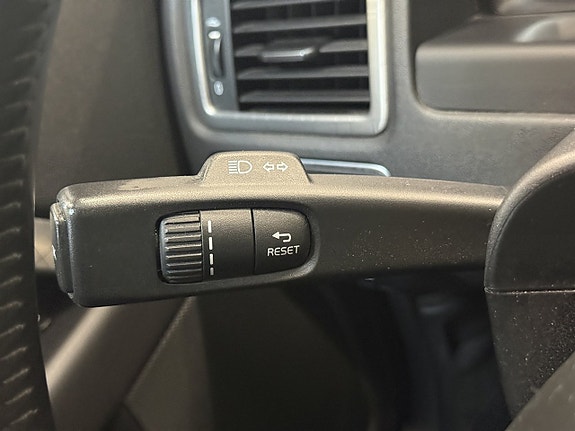 Volvo XC70 14 of 27