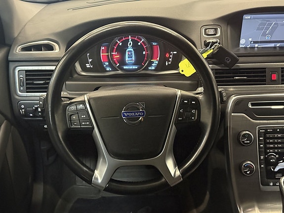 Volvo XC70 26 of 27