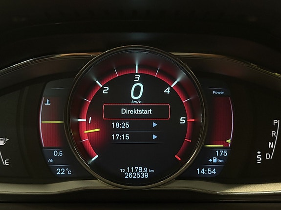 Volvo XC70 18 of 27
