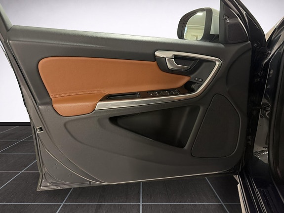 Volvo V60 12 of 20