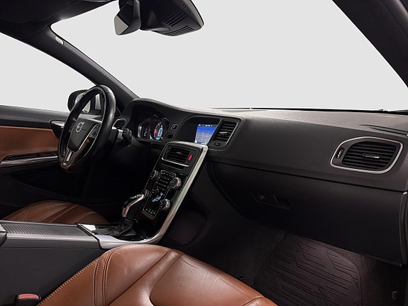 Volvo V60 5 of 20