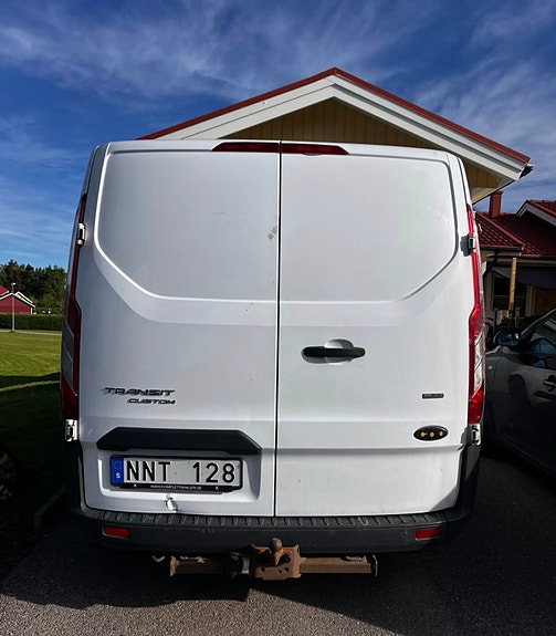 Ford Transit Custom 6 of 8