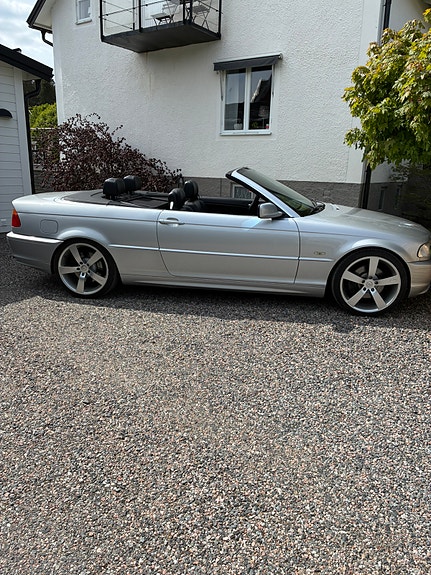 BMW 330Ci 4 of 5