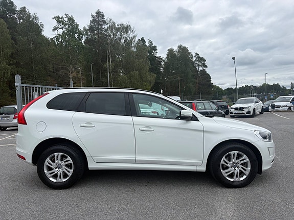 Volvo XC60 3 of 21