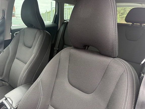 Volvo XC60 11 of 21